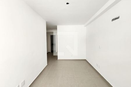 Apartamento à venda com 85m², 2 quartos e 1 vagaSuíte