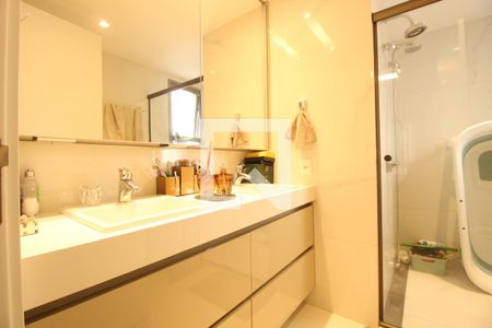 Apartamento à venda com 146m², 4 quartos e 3 vagasBanheiro