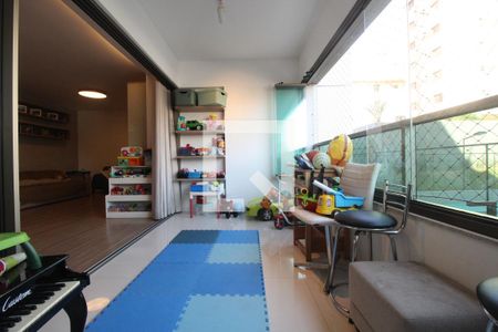 Varanda de apartamento à venda com 4 quartos, 146m² em Santo Antônio, Belo Horizonte