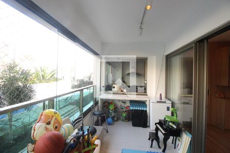 Varanda de apartamento à venda com 4 quartos, 146m² em Santo Antônio, Belo Horizonte