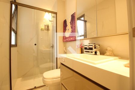 Apartamento à venda com 146m², 4 quartos e 3 vagasBanheiro