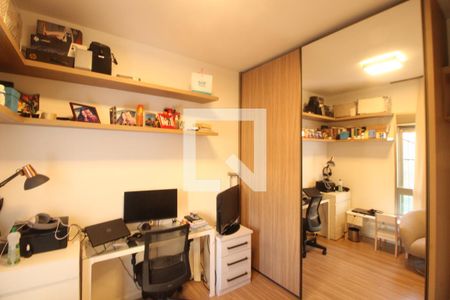 Apartamento à venda com 146m², 4 quartos e 3 vagasQuarto 4