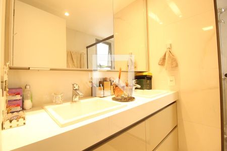Apartamento à venda com 146m², 4 quartos e 3 vagasBanheiro