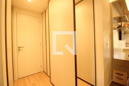 Apartamento à venda com 146m², 4 quartos e 3 vagasCloset