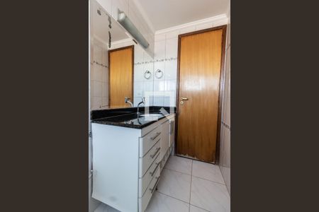 Apartamento à venda com 140m², 4 quartos e 2 vagas Apartamento à venda com 140m², 4 quartos e 2 vagasBanheiro