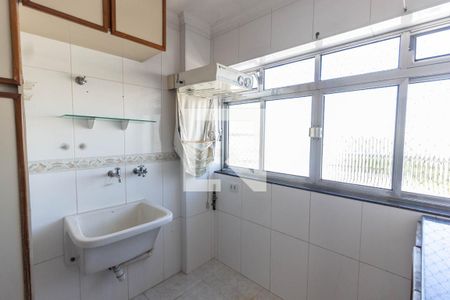 Apartamento à venda com 140m², 4 quartos e 2 vagas Apartamento à venda com 140m², 4 quartos e 2 vagasÁrea de serviço
