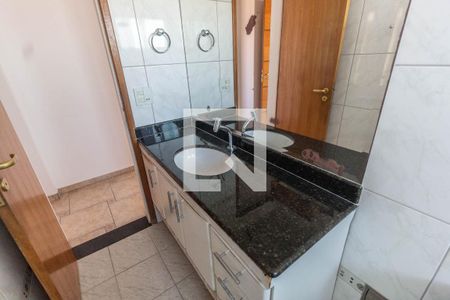 Apartamento à venda com 140m², 4 quartos e 2 vagas Apartamento à venda com 140m², 4 quartos e 2 vagasSuíte