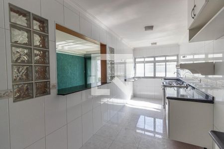 Apartamento à venda com 140m², 4 quartos e 2 vagas Apartamento à venda com 140m², 4 quartos e 2 vagasCozinha