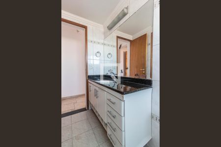 Apartamento à venda com 140m², 4 quartos e 2 vagas Apartamento à venda com 140m², 4 quartos e 2 vagasSuíte