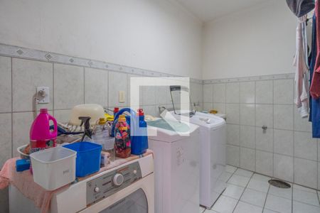 Casa à venda com 230m², 4 quartos e 2 vagasÁrea de Serviço