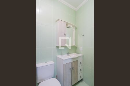 Casa à venda com 230m², 4 quartos e 2 vagasBanheiro - casa fundos