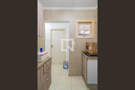 Casa à venda com 230m², 4 quartos e 2 vagasCozinha - casa fundos