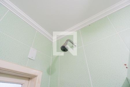 Casa à venda com 230m², 4 quartos e 2 vagasBanheiro - casa fundos