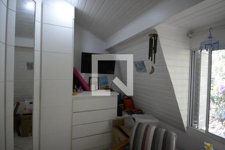 Casa de condomínio à venda com 250m², 4 quartos e 2 vagasSuíte