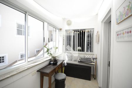 Casa de condomínio à venda com 250m², 4 quartos e 2 vagasÁrea de Serviço