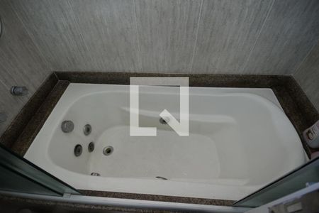 Casa de condomínio à venda com 250m², 4 quartos e 2 vagasBanheiro Suíte