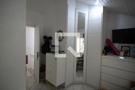 Casa de condomínio à venda com 250m², 4 quartos e 2 vagasSuíte