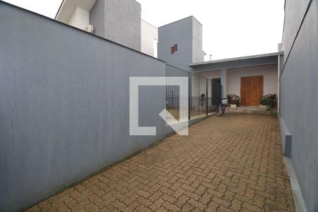 Casa à venda com 199m², 2 quartos e 2 vagasÁrea externa