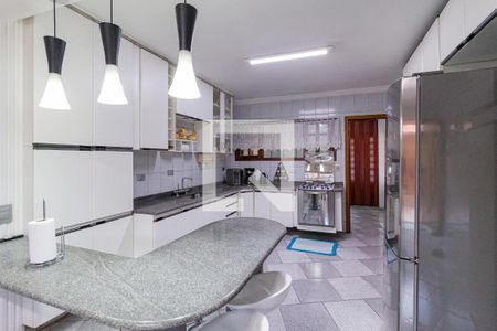 Casa para alugar com 299m², 4 quartos e 6 vagasCozinha