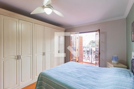 Casa para alugar com 299m², 4 quartos e 6 vagasSuíte