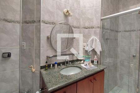 Casa à venda com 164m², 3 quartos e 2 vagas Casa à venda com 164m², 3 quartos e 2 vagasBanheiro Suíte