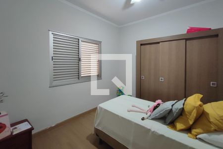 Casa à venda com 164m², 3 quartos e 2 vagas Casa à venda com 164m², 3 quartos e 2 vagasQuarto 3