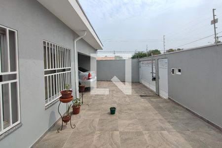 Casa à venda com 164m², 3 quartos e 2 vagas Casa à venda com 164m², 3 quartos e 2 vagasQuintal - Garagem