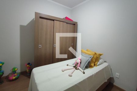 Casa à venda com 164m², 3 quartos e 2 vagas Casa à venda com 164m², 3 quartos e 2 vagasQuarto 3