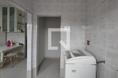 Casa à venda com 164m², 3 quartos e 2 vagas Casa à venda com 164m², 3 quartos e 2 vagasÁrea de Serviço