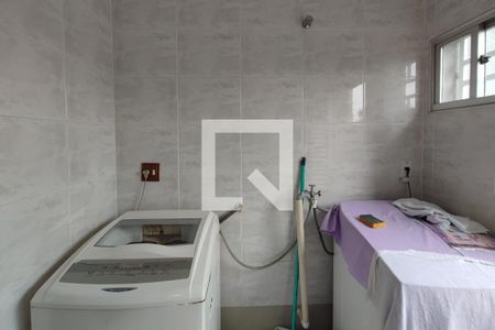 Casa à venda com 164m², 3 quartos e 2 vagas Casa à venda com 164m², 3 quartos e 2 vagasÁrea de Serviço