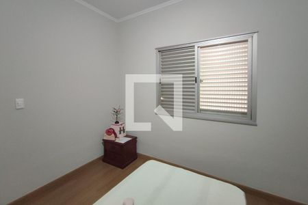 Casa à venda com 164m², 3 quartos e 2 vagas Casa à venda com 164m², 3 quartos e 2 vagasQuarto 3