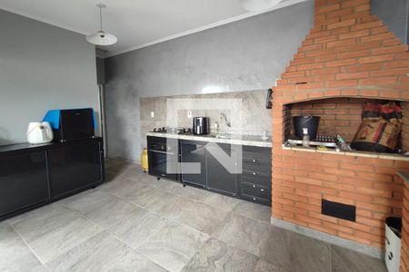Casa à venda com 164m², 3 quartos e 2 vagas Casa à venda com 164m², 3 quartos e 2 vagasÁrea Gourmet