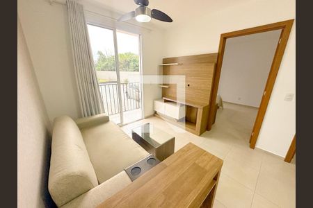 Sala de apartamento para alugar com 2 quartos, 62m² em Vargem do Bom Jesus, Florianópolis