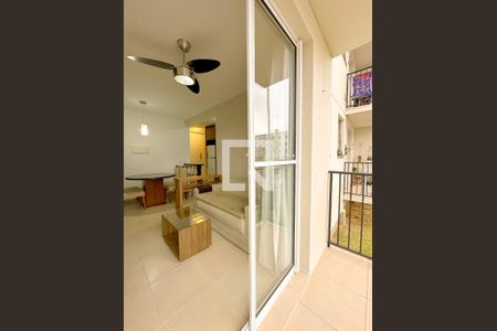 Apartamento para alugar com 62m², 2 quartos e 1 vagaSacada
