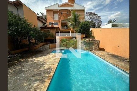 Casa à venda com 388m², 5 quartos e 7 vagas