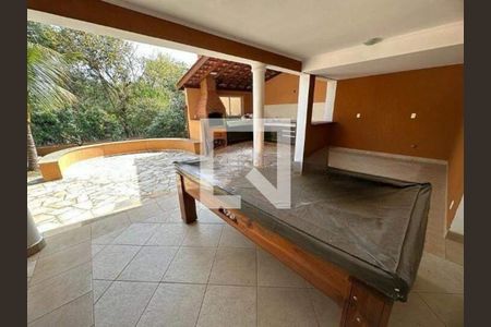 Casa à venda com 388m², 5 quartos e 7 vagas