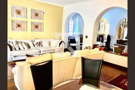 Casa à venda com 444m², 4 quartos e 4 vagas