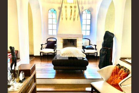 Casa à venda com 444m², 4 quartos e 4 vagas