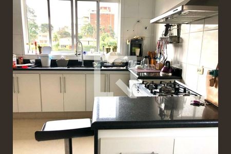 Casa à venda com 444m², 4 quartos e 4 vagas