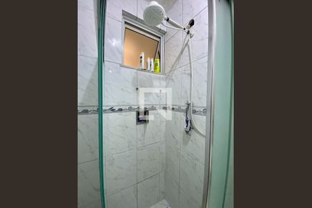 Apartamento à venda com 71m², 2 quartos e sem vagaBanheiro