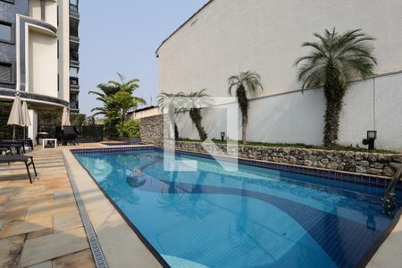 Apartamento à venda com 165m², 3 quartos e 3 vagasÁrea comum - Piscina