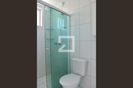 Banheiro de apartamento para alugar com 1 quarto, 32m² em Portão, Curitiba