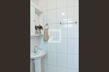 Banheiro de apartamento para alugar com 1 quarto, 32m² em Portão, Curitiba