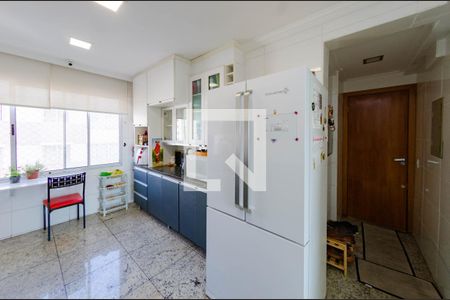 Apartamento à venda com 245m², 4 quartos e 4 vagasCozinha