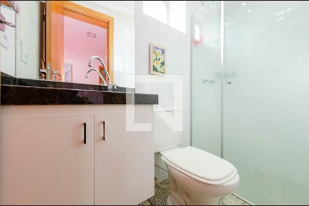 Apartamento à venda com 245m², 4 quartos e 4 vagasBanheiro suíte 2