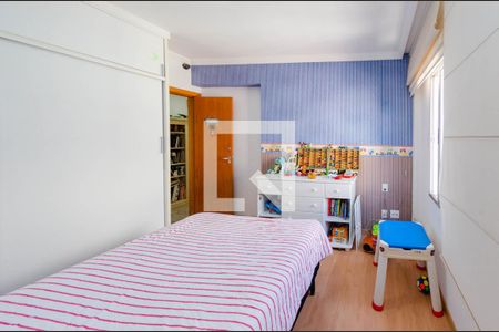 Apartamento à venda com 245m², 4 quartos e 4 vagasSuíte 3