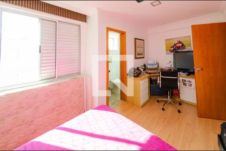 Apartamento à venda com 245m², 4 quartos e 4 vagasSuíte 2