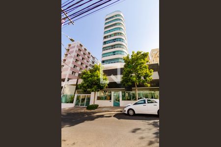 Apartamento à venda com 245m², 4 quartos e 4 vagasFachada