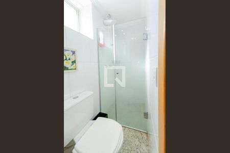 Apartamento à venda com 245m², 4 quartos e 4 vagasBanheiro suíte 2