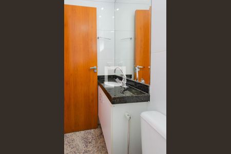 Apartamento à venda com 245m², 4 quartos e 4 vagasBanheiro suíte 2